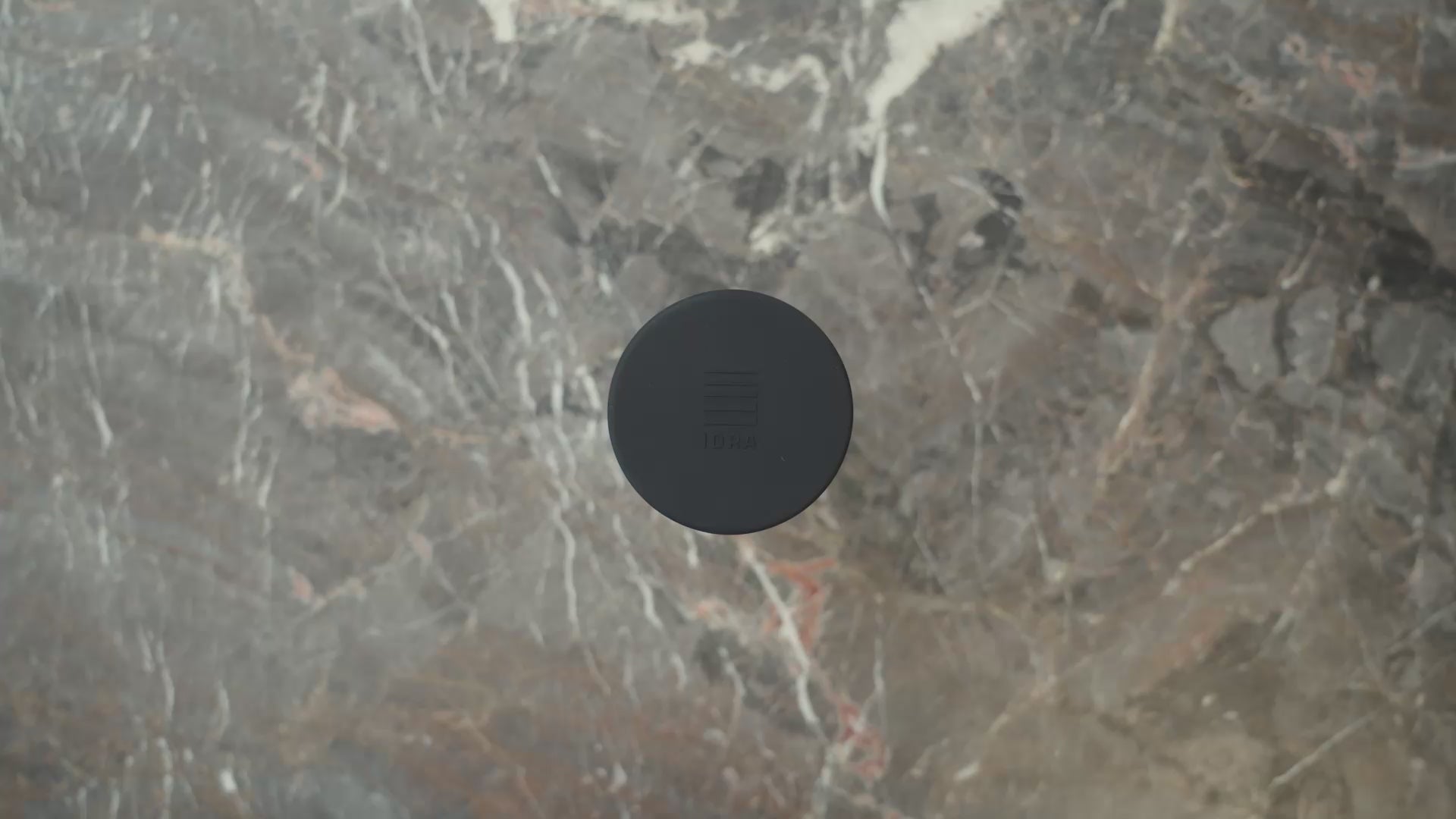 Carica il video: